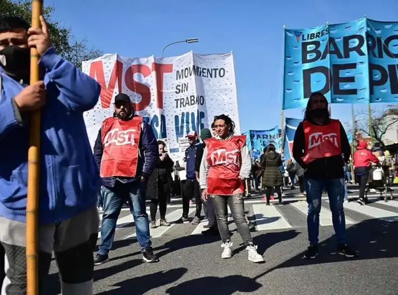 Libres del Sur y el MST, dos organizaciones que conforman Unidad Piquetera
