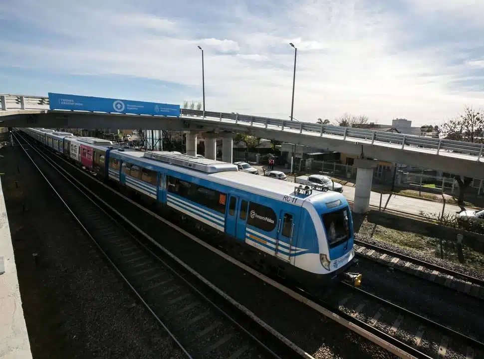 El Tren Sarmiento amplía el servicio diferencial que cada vez usan más pasajeros: días, horarios y costo del pasaje