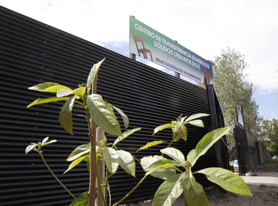 Ponen en marcha el Centro de Transferencia de Residuos Sólidos en Villa Luzuriaga: qué desechos se pueden llevar