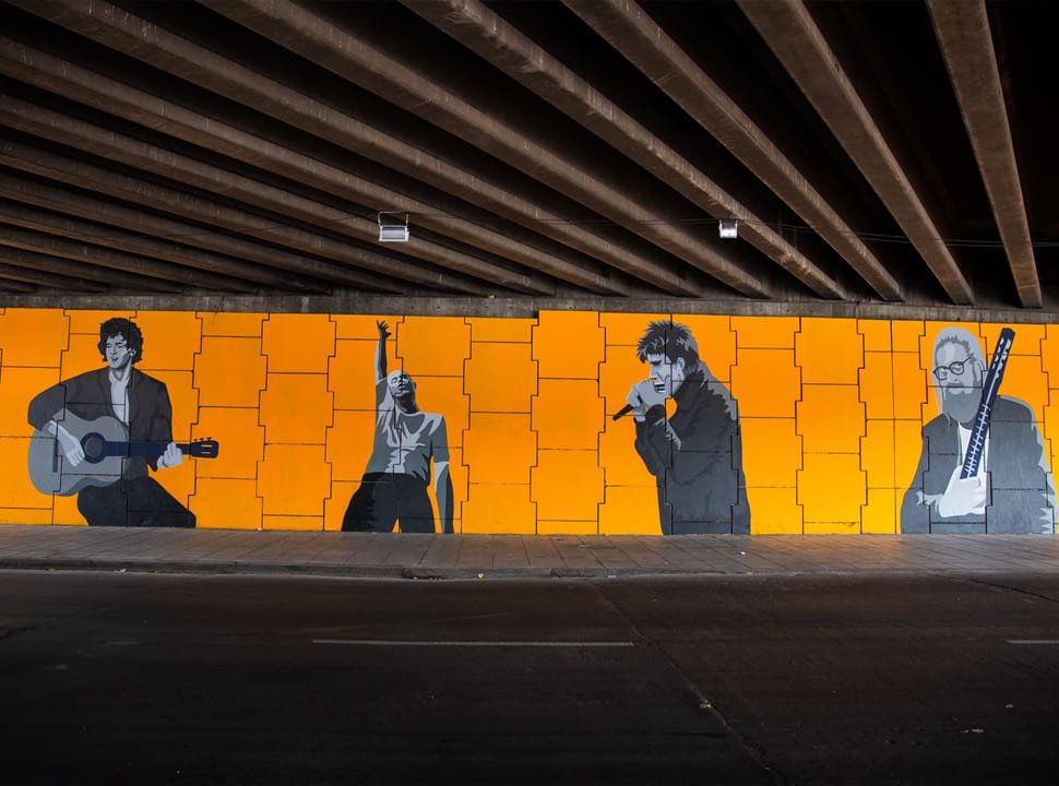 Identidad Cultural: pintaron un puente del Acceso Oeste en Ciudadela con íconos de Tres de Febrero