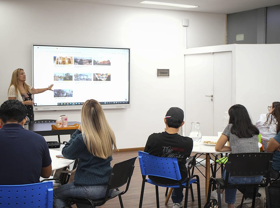 La Universidad de Morón refuerza su proyección internacional con nuevas alianzas académicas y programas de intercambio