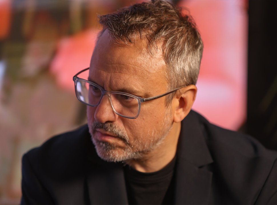 Valenzuela no asumirá en Migraciones y ya trabaja para desplegar su agenda política en el Senado bonaerense