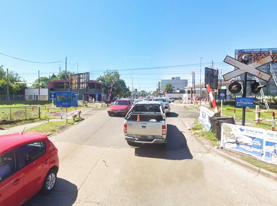 Tren Sarmiento: Corte total en un paso a nivel clave de Moreno por obras viales