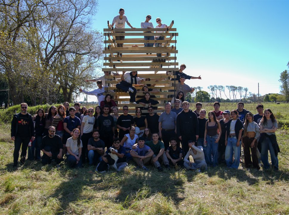 Estudiantes de Arquitectura y Diseño de la UM desarrollaron proyectos reales en General Lavalle