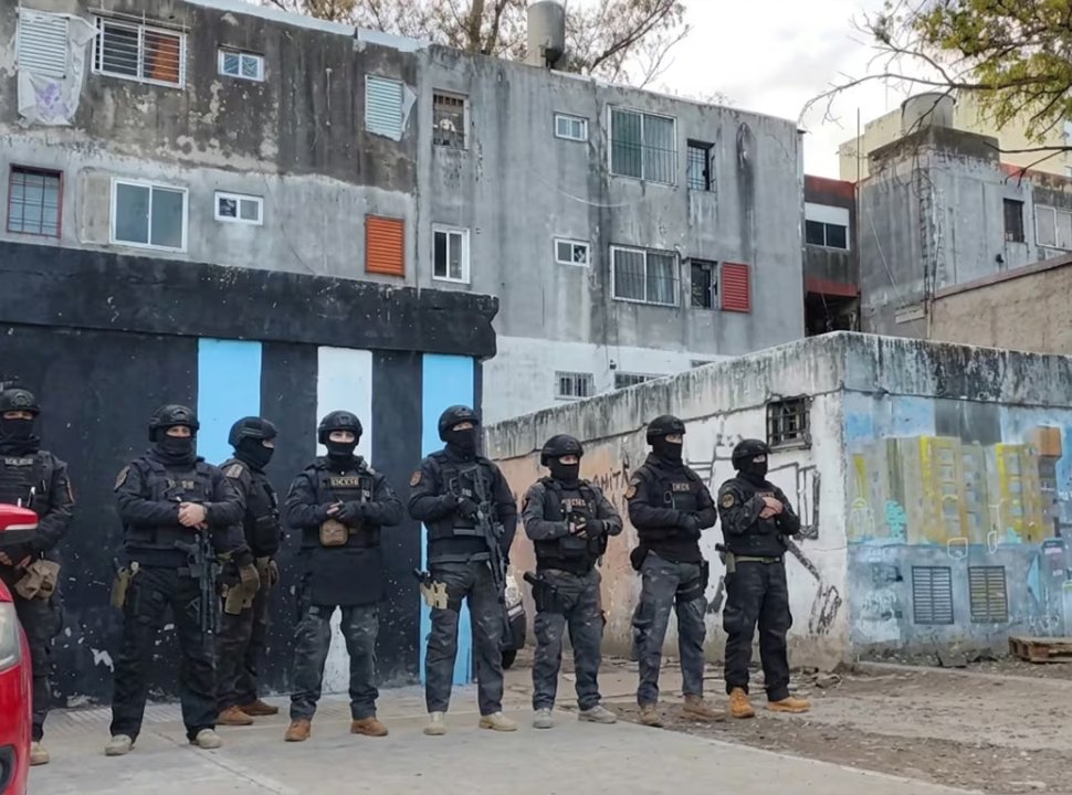 Megaoperativo antinarco en Fuerte Apache: más de 500 policías realizaron allanamientos contra bandas enfrentadas