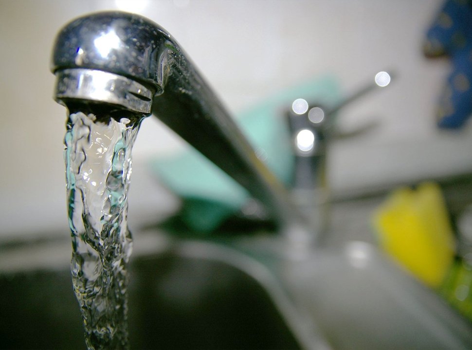 Aumenta el agua: quiénes pueden acceder a la Tarifa Social de AySA y cómo hacer el trámite para pagar menos
