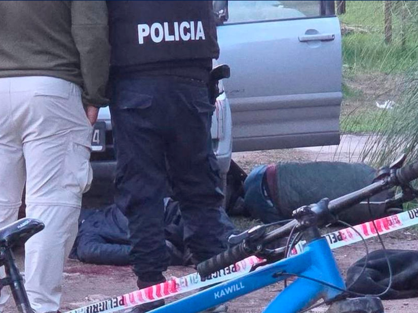Dos ladrones abatidos y un policía herido tras un tiroteo en Moreno
