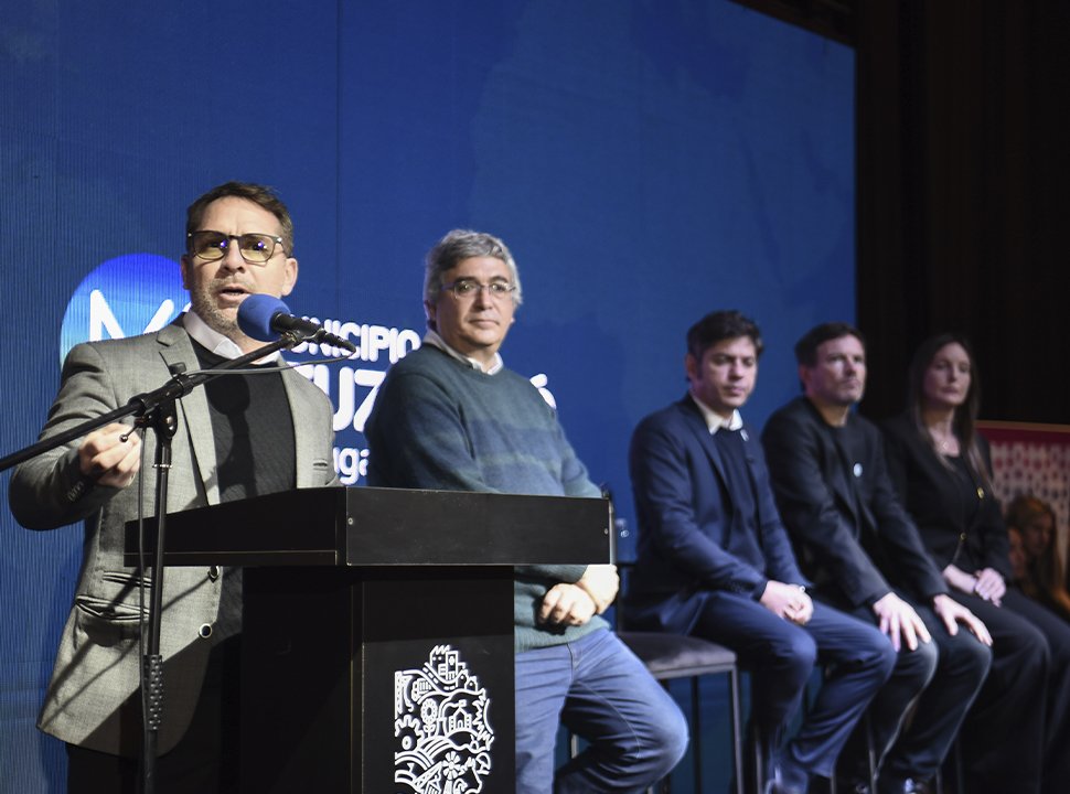 Axel Kicillof y Pablo Descalzo encabezaron una nueva ronda de negocios en Ituzaingó