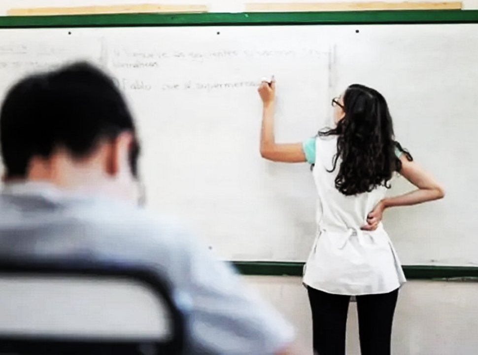 Morón lanza un programa de beneficios para docentes en vacaciones de invierno