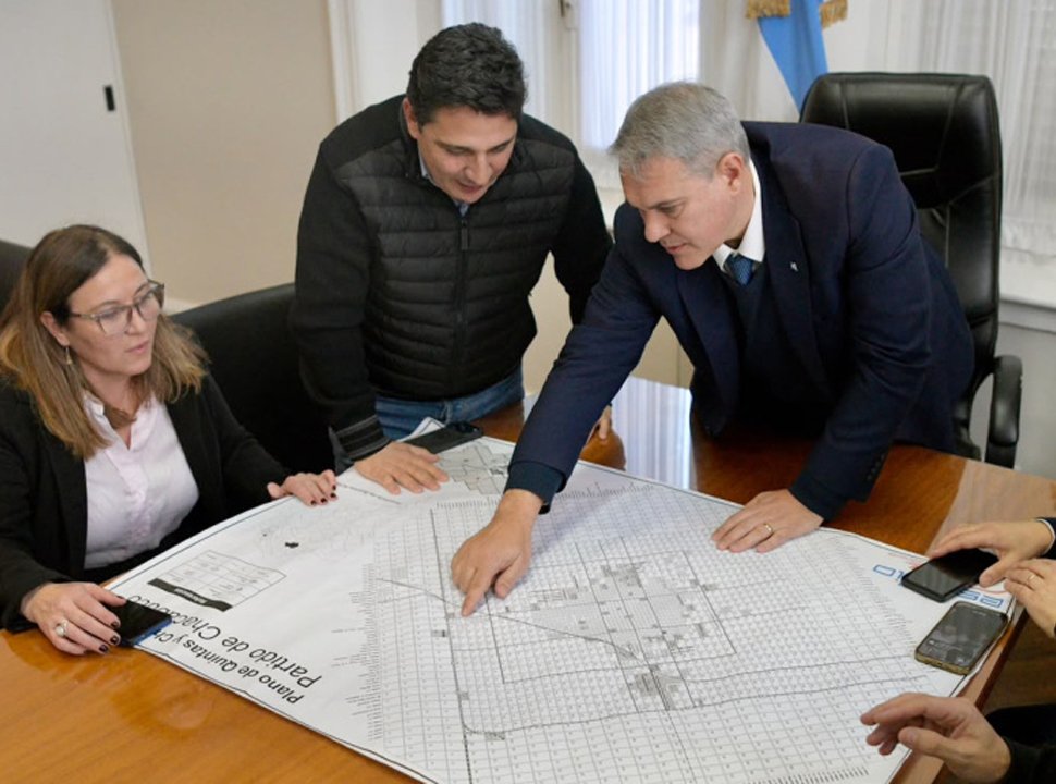 Marinucci y Golía avanzan con un proyecto clave para garantizar el transporte público en Chacabuco