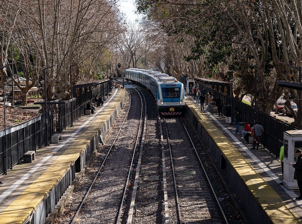 Avanza la llegada de repuestos para el sistema de frenos de los trenes del AMBA