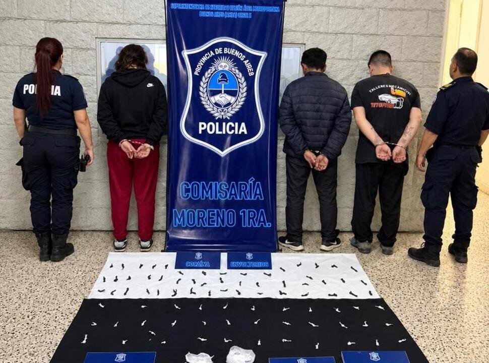 Persecución y allanamiento de un búnker narco en Moreno: tres detenidos