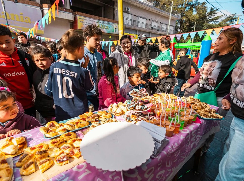 Co.Pe.Bo: La Agrupación 7 de Mayo celebró el día del niño en Gregorio de Laferrere