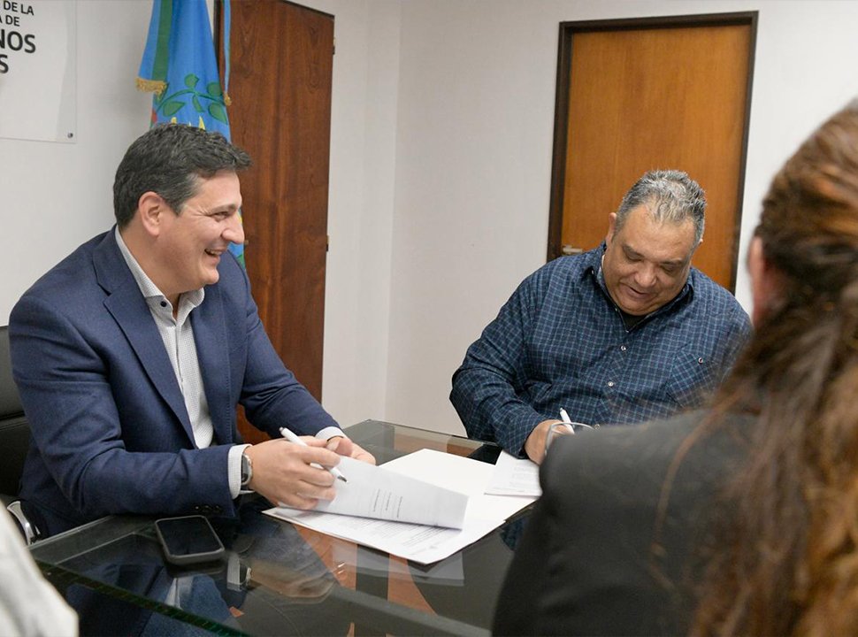 Marinucci reforzó los controles en Morón con la entrega de un nuevo alcoholímetro
